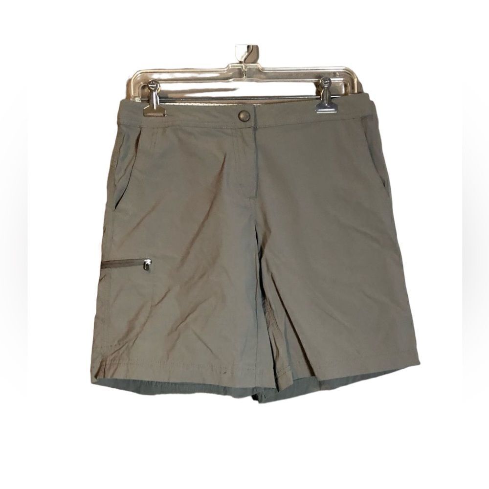L.L.Bean cargo‎ short. Size 8